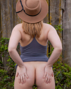 Dallin Thorn Busty Newcomer for Cosmid