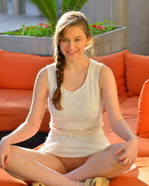 Ellie FTV Girls Naughty Lunch Date