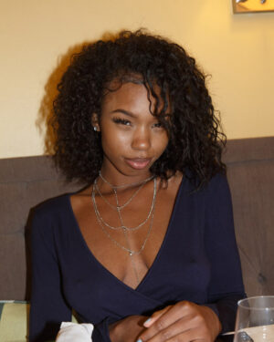 Asia Amour On A Dinner Date Zishy