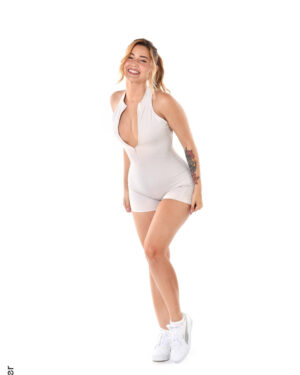 Agatha Vega Dia De Entrenamiento IStripper