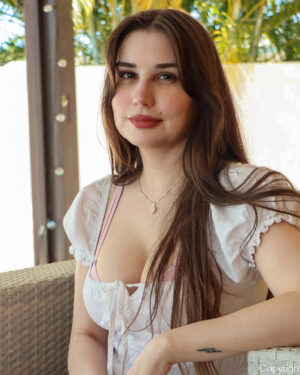 Bonnie Bun Patio Flirtation FTV Milfs