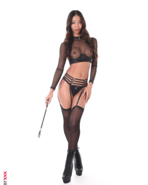 Lia Lin Stop Ignoring Them IStripper
