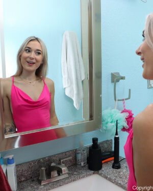 Thea Summers Bathroom Vibes FTV Girls