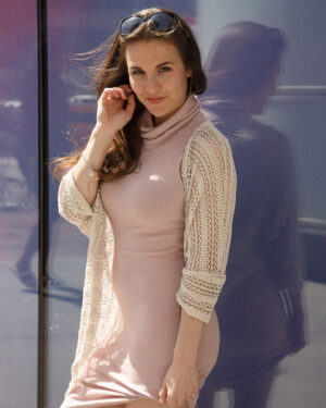 Nina Gitch Shops Commando Zishy