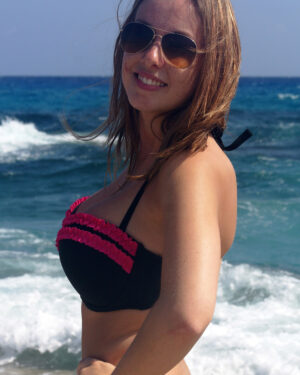 Alice Busty Bikini Beauty