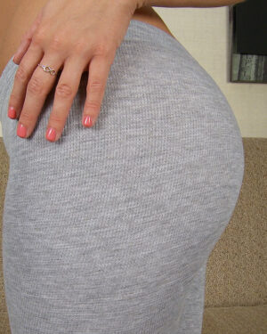 Anabelle Pync Tight Yoga Pants