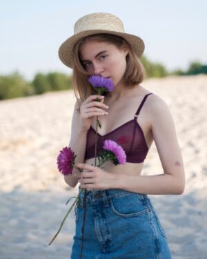 Anna Melody Nude Snaps Fancentro