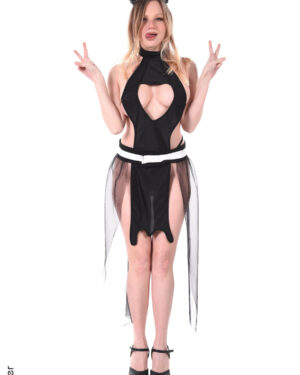 Annie Kitten In Tulle IStripper