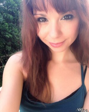 Ariel Rebel Random Sexiness