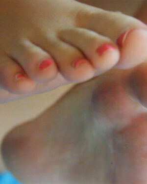 Bailey Knox Footjob Training