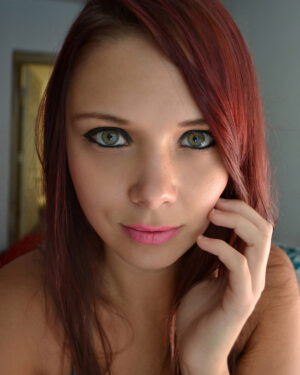 Bailey Knox Selfies