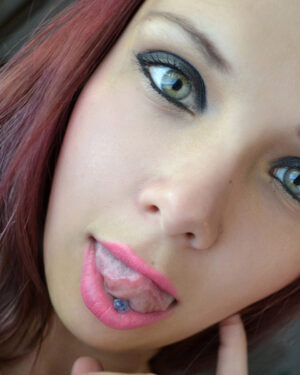 Bailey Knox Selfies