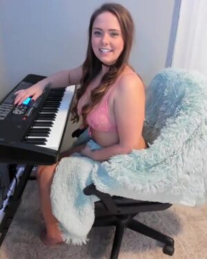 Bailey Knox Vibrating Harmony