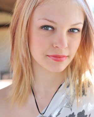 Brea Daniels FTV Outside Beauty