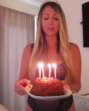 Brooke Marks Camshow Birthday Princess