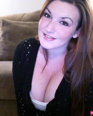 Camerella Cams Skimpy Sweater