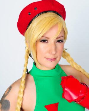 Cammy Cosplay Girl