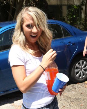 Car Wash Cuties Kiara Knight Maddison Hardy