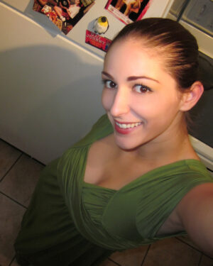 Carlotta Champagne Kitchen Selfies