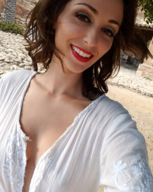 Carlotta Champagne Nude Vacation Pics
