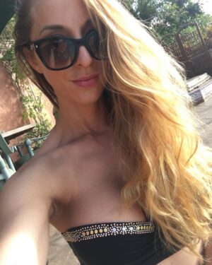 Courtney Shane Super Busty Selfies