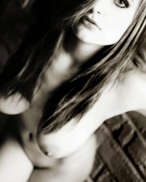 Danielle FTV Black and White