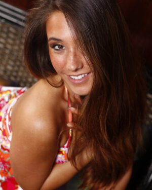 Eva Lovia Lounge Act