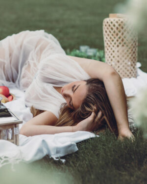 Eva Lovia Picnic