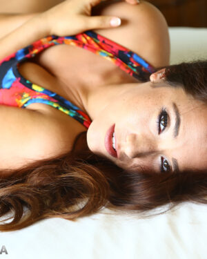 Eva Lovia Sassy Glass