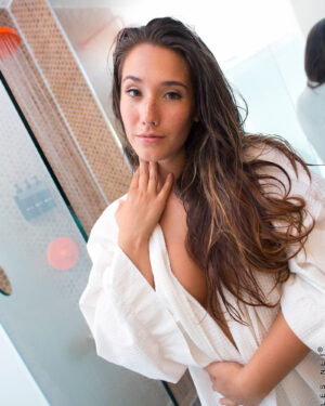 Eva Lovia Slippery When Wet