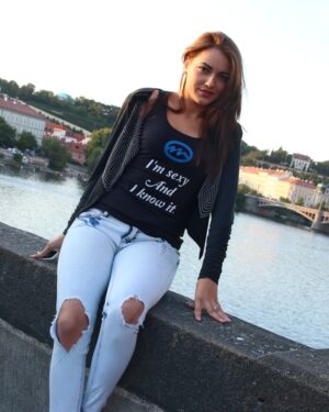 FoxxyClarise Webcam Model