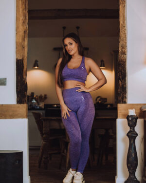 Frankie Lain Glowing Skin Tight Glamour