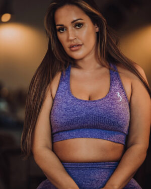 Frankie Lain Glowing Skin Tight Glamour