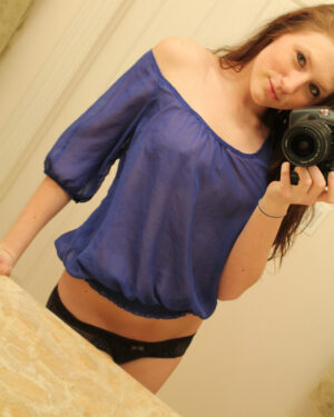 Freckles 18 Blue Self Shot