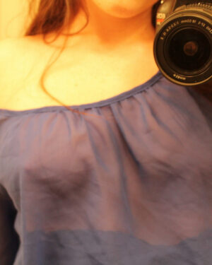 Freckles 18 Blue Self Shot