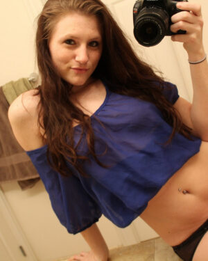 Freckles 18 Blue Self Shot