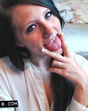 Freckles 18 Fingering On Cam