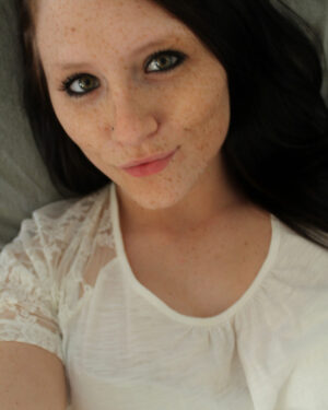 Freckles 18 White Lace