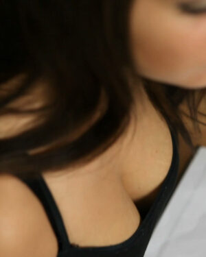 Isabella Downblouse Appointment