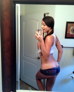 Janessa Brazil Self Shot