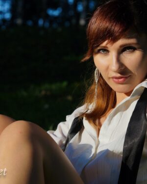 Jeny Smith Mini Skirt Flashing