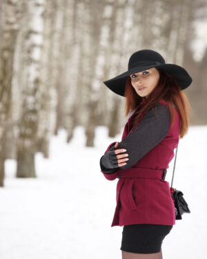 Jeny Smith Posing Bottomless In The Snow