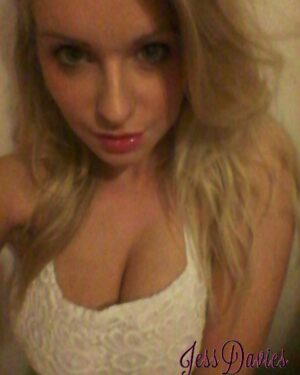 Jess Davies Self Shot