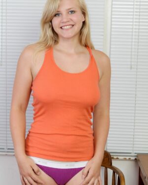 Jessica Brandy Upclose Upskirt ATK