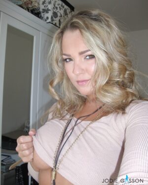 Jodie Gasson Self Shot