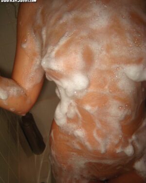 Kari Sweets Naked