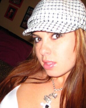 Kari Sweets Sexy Candid