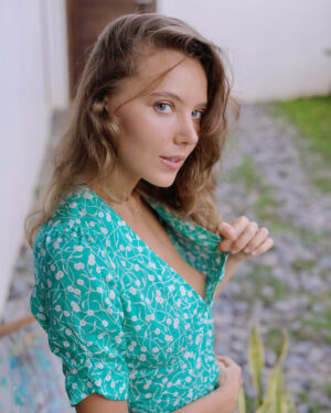 Katya Clover Dreamy Mood