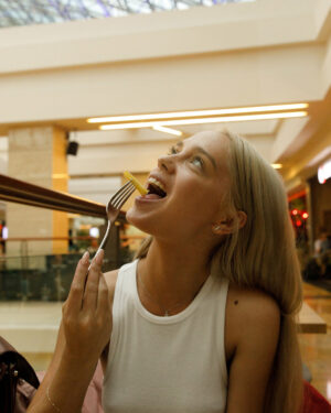 Katya Nesterova Moscow Meat Up Zishy