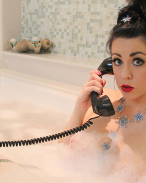 Kayla Kiss Bath Time